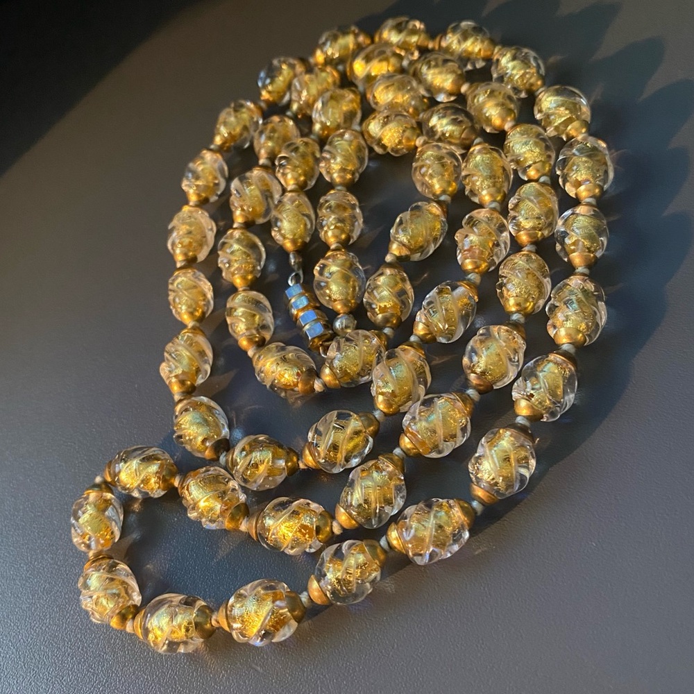 Vintage Art Deco Gold Foil Art Glass Necklace - Picture 11 of 12